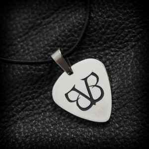 Стоманено перце на Black Veil Bride