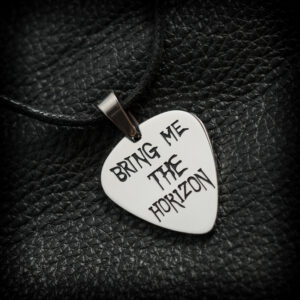 Медальон перце на Bring Me The Horizon