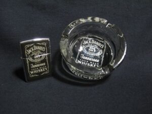 Мъжки комплект пепелник и метална запалка