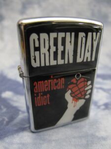 Запалка на Green Day от American Idiot