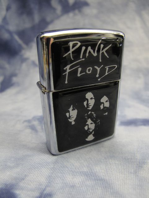 benzinova-zapalka-pink-floyd-rock Бензинова запалка с Pink Floyd