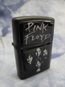 Стилна запалка на Pink Floyd
