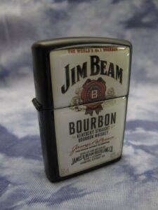 Черна бензинова запалка на Jim Beam
