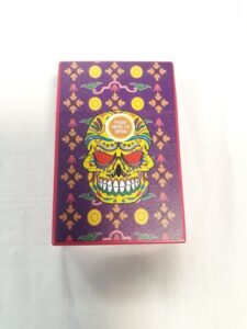 Кутия от пластмаса за цигари с череп