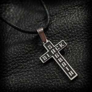 Медальон Кръст на Black Sabbath