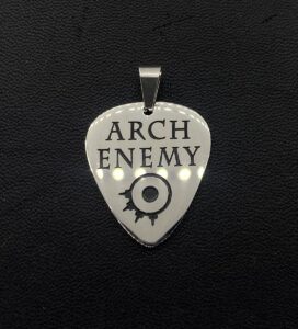 Висулка перце за китара на Arch Enemy