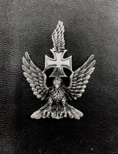 Стоманен медальон с орел и немски кръст