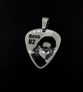Висулка за врата с Боно от U2, колие