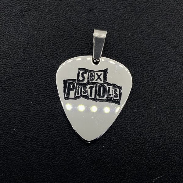 Медальон на Sex Pistols от стомана с форма на перце и кожена верижка