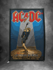 Везана нашивка на AC/DC