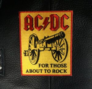 Бродирана нашивка на AC/DC
