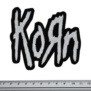 Супер нашивка на Korn с надписа в сиво