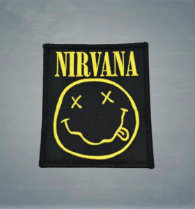 Нашивка на Nirvana с надпис и лого