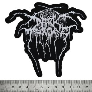 Везана нашивка с надписа на Dark Throne