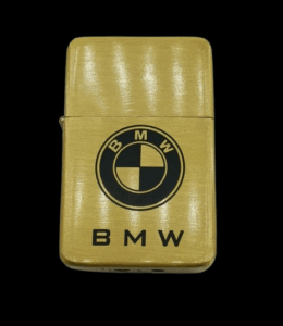 Златиста газова запалка с логото на BMW