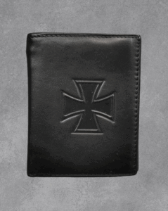 Черен кожен мъжки портфейл с голям релефен Малтийски кръст (Iron Cross/Железен кръст).