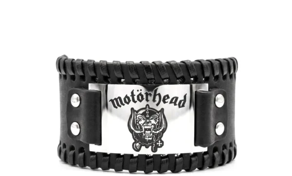 Черна кожена гривна на Motörhead със стоманена плочка и гравирано лого Snaggletooth изглед отпред