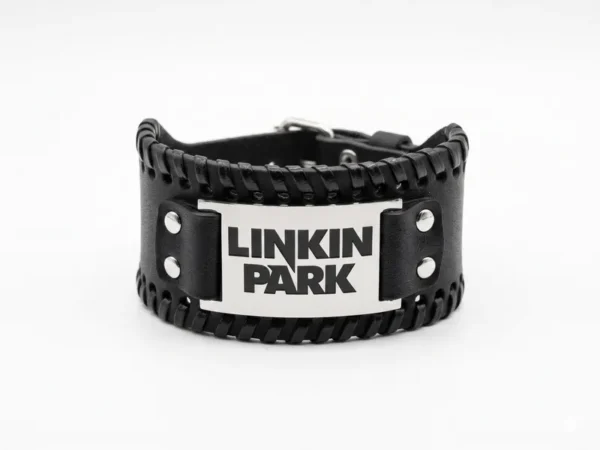 Масивна черна кожена гривна на Linkin Park със стоманена плочка и лого