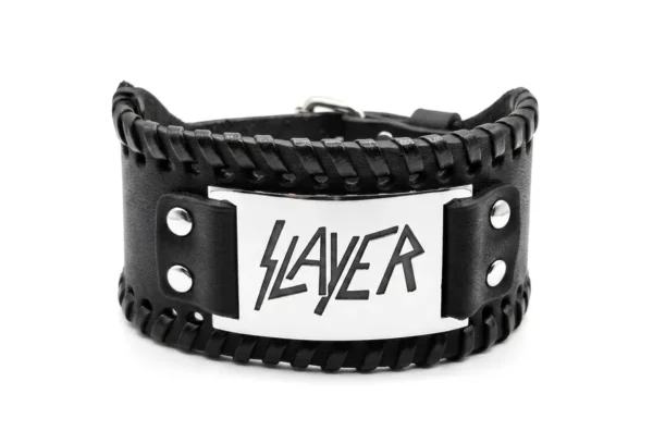 Широка черна кожена гривна на Slayer със стоманена плочка и чисто текстово лого